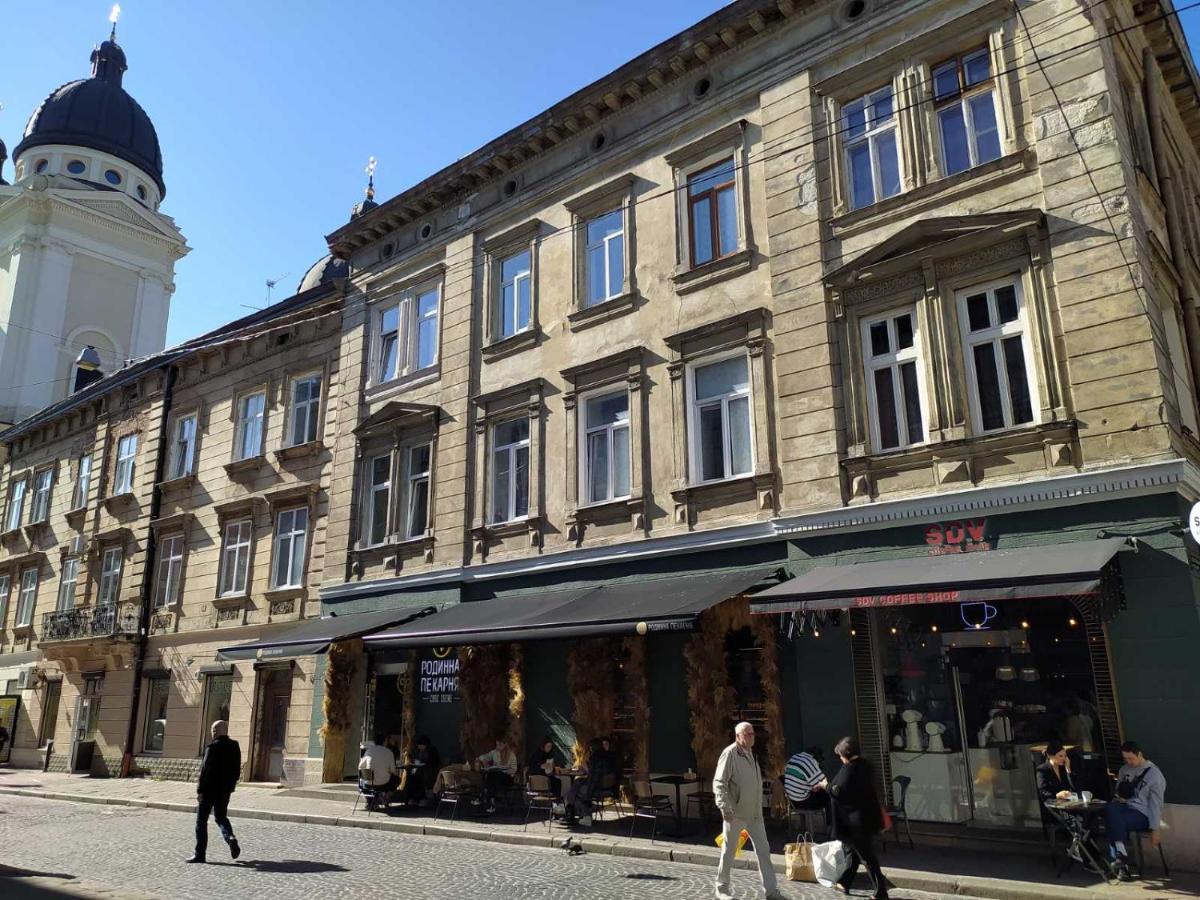 Apartment In The Centre Of Львов Экстерьер фото