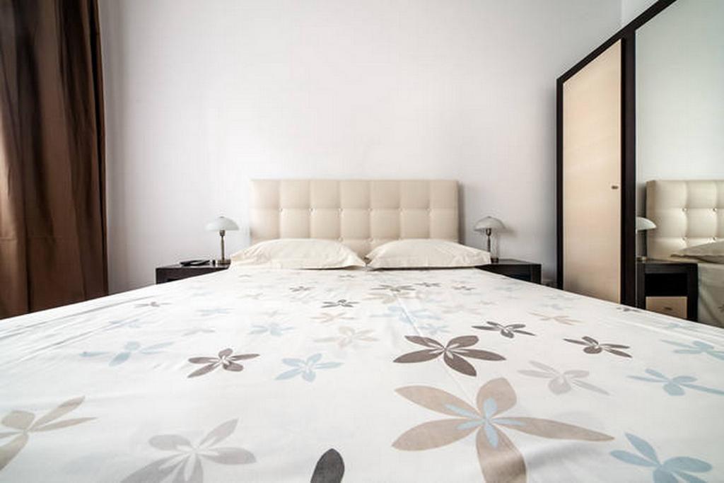 Apartment In The Centre Of Львов Номер фото