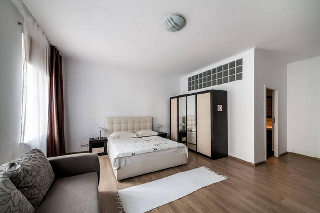 Apartment In The Centre Of Львов Номер фото