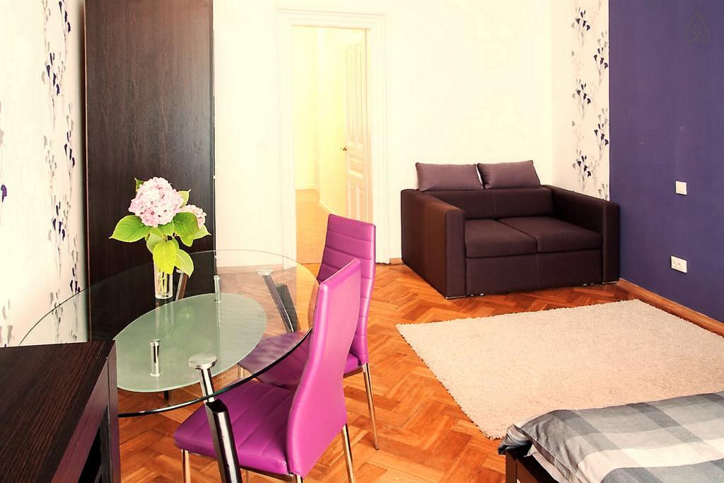Apartment In The Centre Of Львов Экстерьер фото