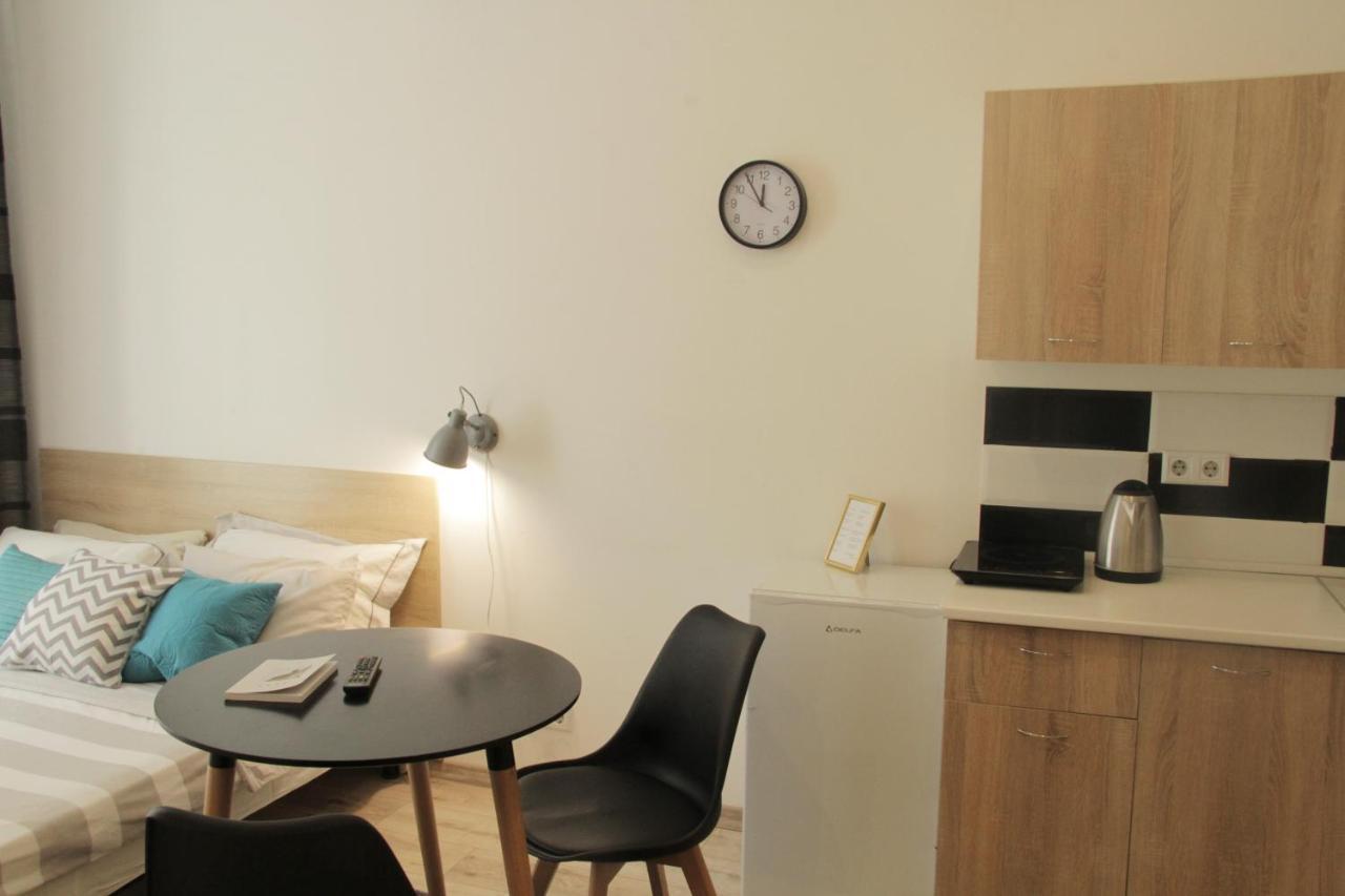Apartment In The Centre Of Львов Экстерьер фото